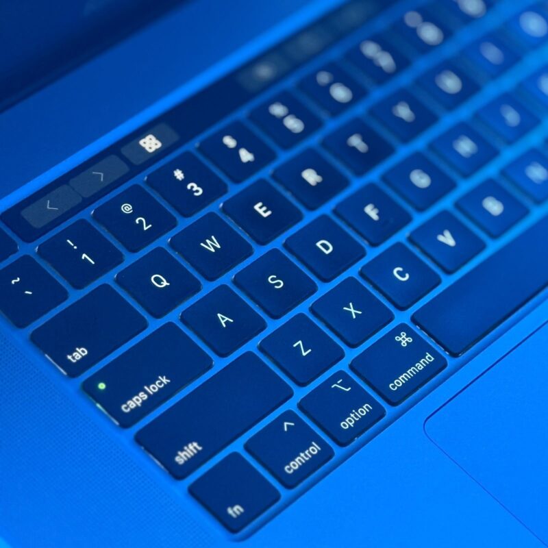 MacBook pro 2019 i9 16 inch – Image 8