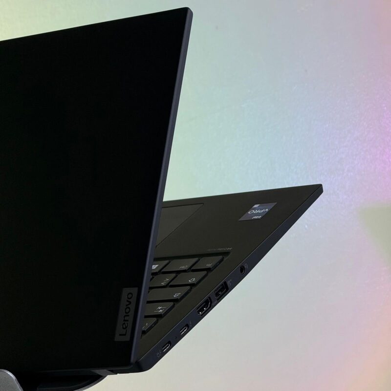 THINKPAD T14s GEN 4 – Image 9