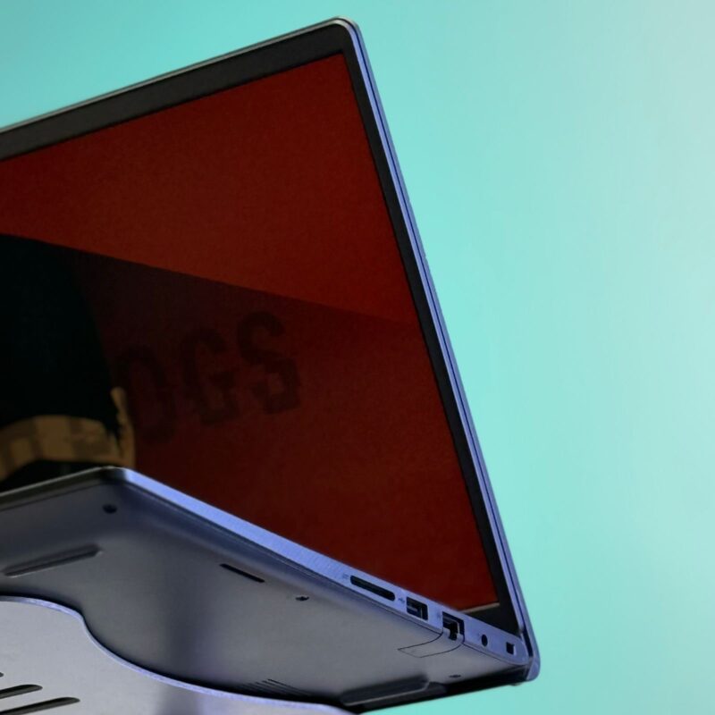 DELL VOSTRO 3520 – Image 5