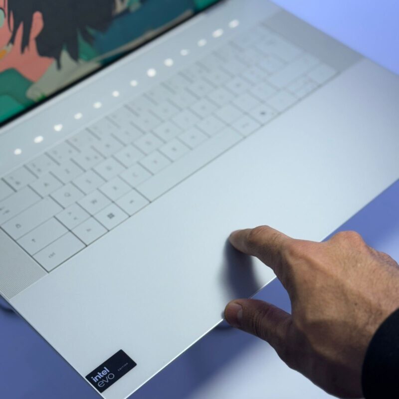 Le Dell XPS 16  9640 – Image 7