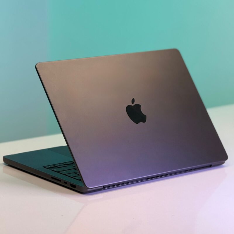 MACBOOK PRO 14 – Image 12