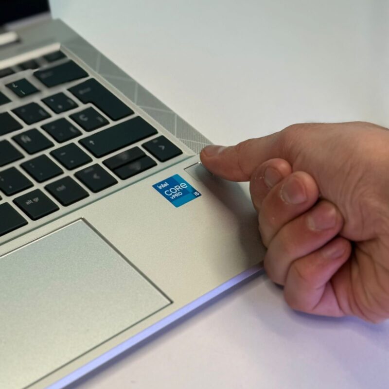 HP ELITEBOOK 830 g8 – Image 9