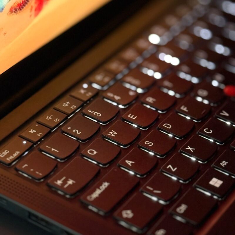 THINKPAD X1 CARBON GEN 10 (tactil) – Image 9