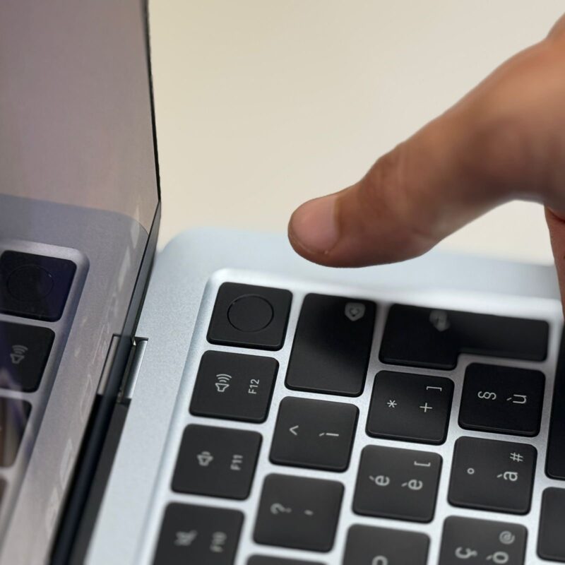 MACBOOK AIR M4 13inch – Image 8