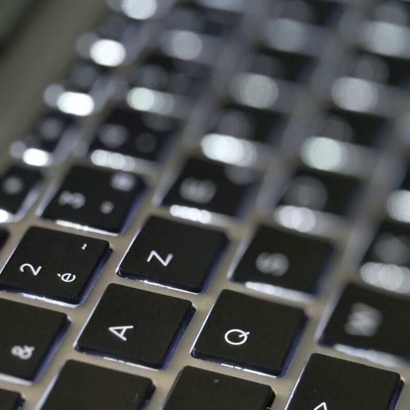 HP Elitebook 830 g8 – Image 8