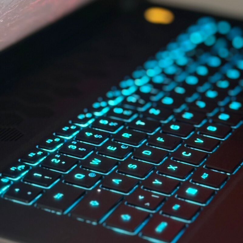 ALIENWARE M16 R1 – Image 9