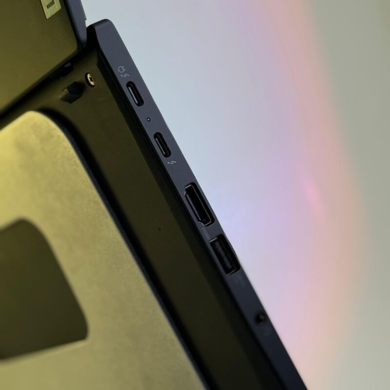THINKPAD T14s GEN 4 – Image 8