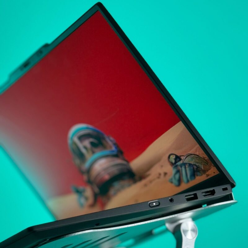 ThinkPad X1 Carbon Gen 12 – Image 4