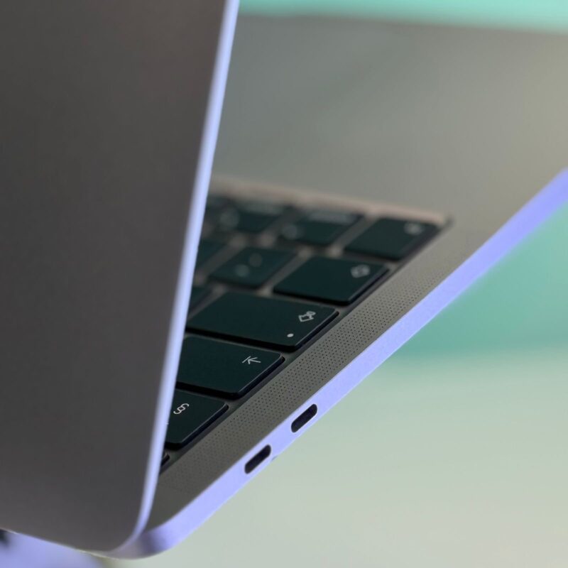 MACBOOK PRO 13 2020 – Image 10