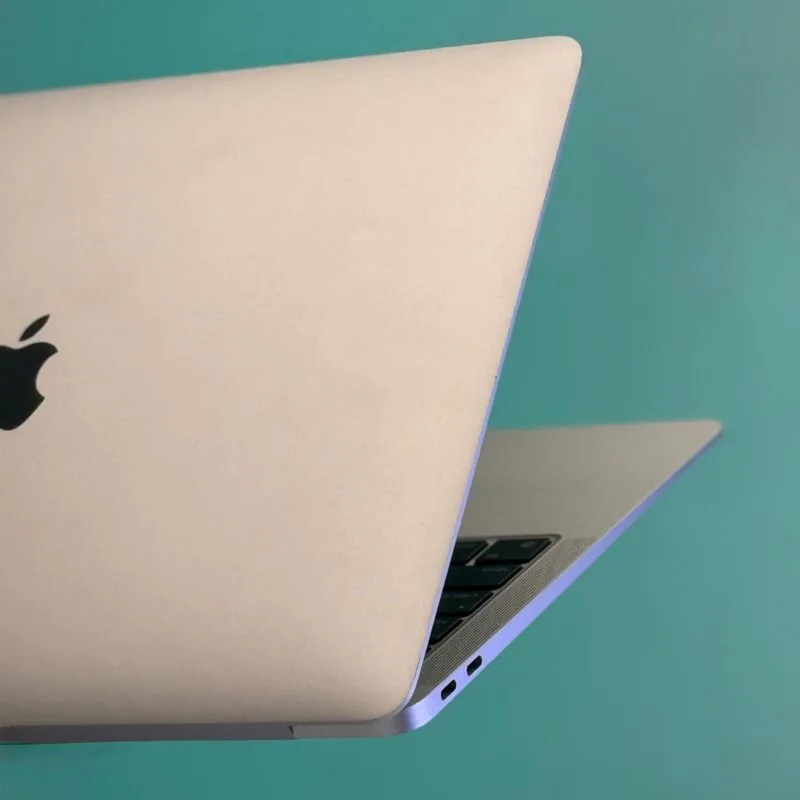 Apple MacBook Air 13" M1 – L'Équilibre Parfait entre Mobilité & Performance Apple Silicon – Image 9