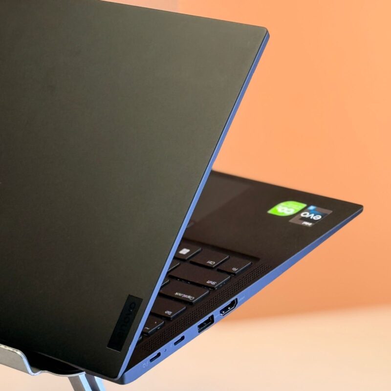 THINKPAS X1 CARBON GEN 11 – Image 10