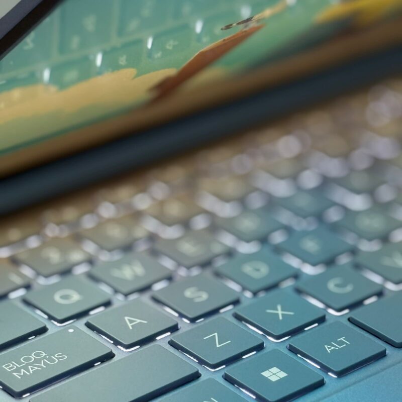 Hp PAVILION AERO 13 (2025) – Image 8