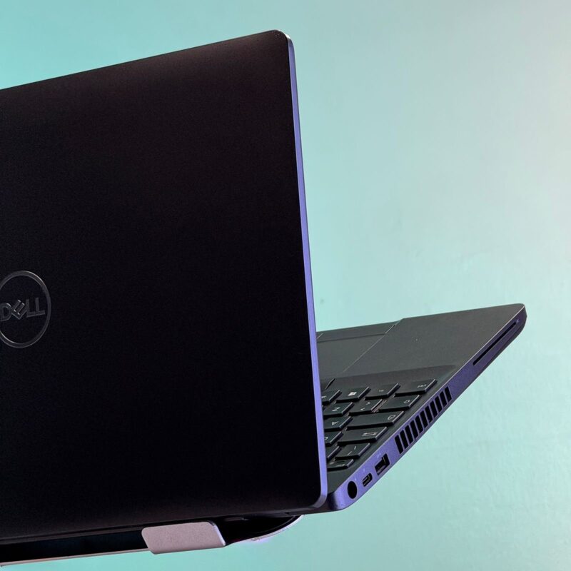 DELL LATITUDE  5500 – Image 8