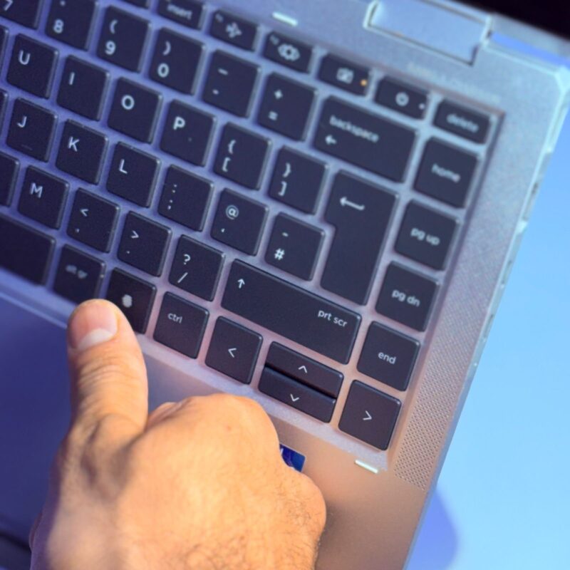 HP ELITEBOOK 1040 G8 – Image 5