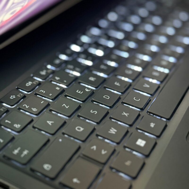 DELL PRECISION 7670 – Image 9