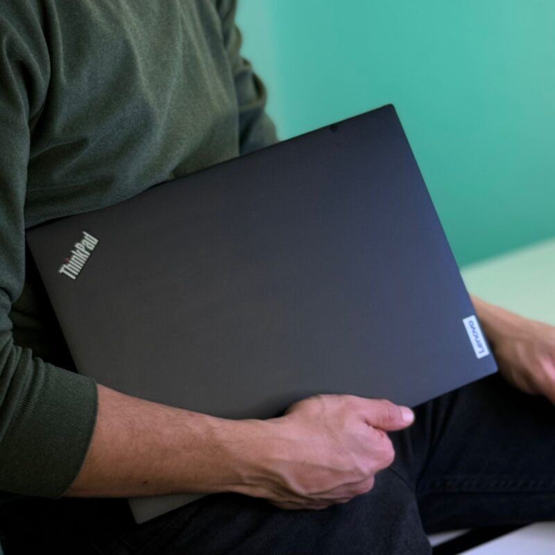 THINKPAD T14s GEN 4 – Image 11