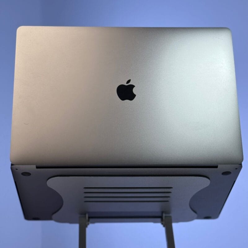 MacBook  pro 2019 16 inch i7 – Image 10