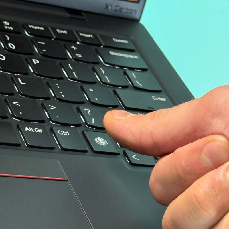 ThinkPad X1 Carbon Gen 12 – Image 9