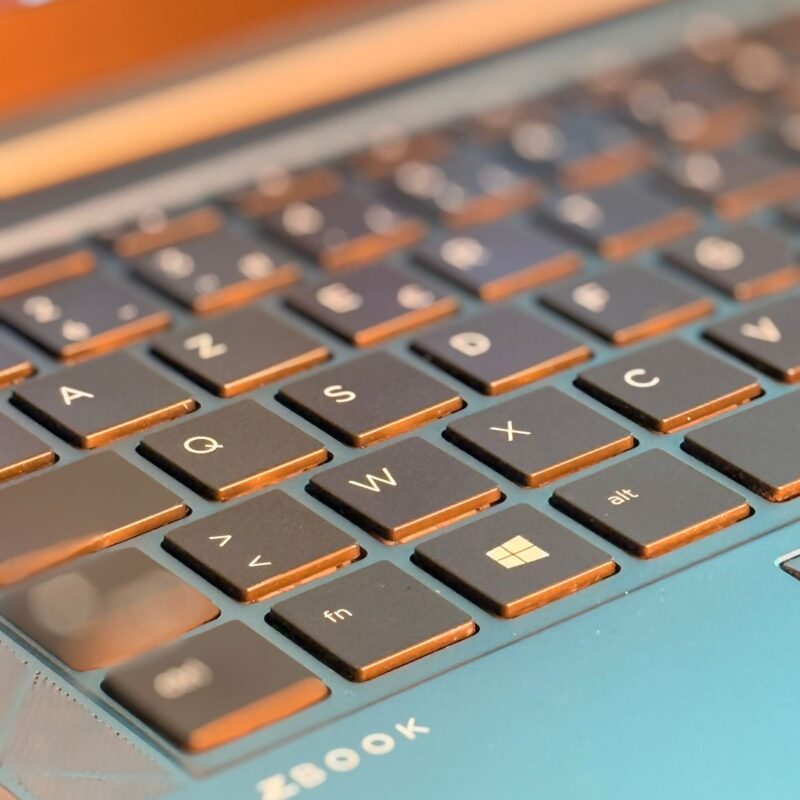 HP ZBOOK FIREFLY 14 G8 – Image 7