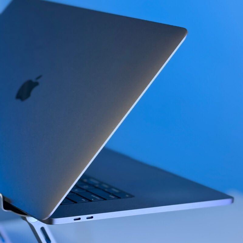 MacBook pro 2019 i9 16 inch – Image 10