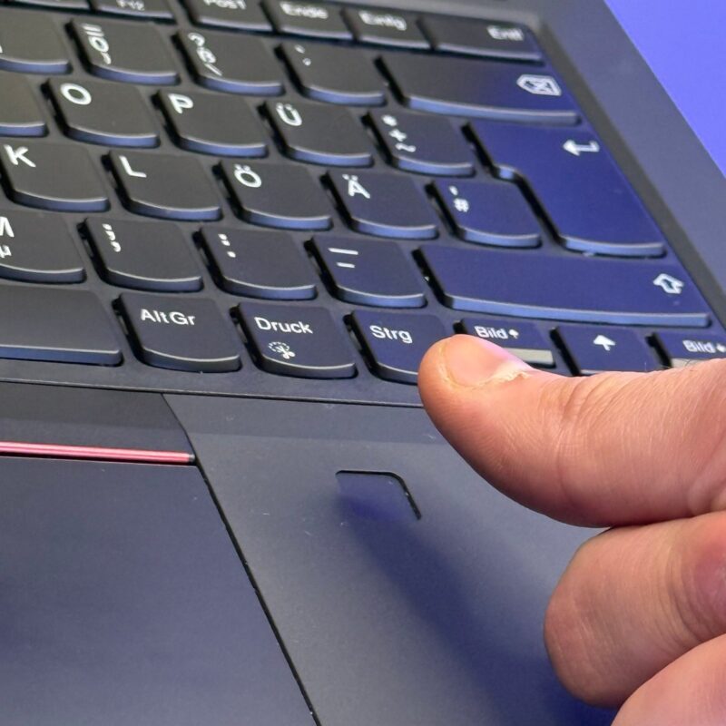 THINKPAD T14 GEN 2 – Image 8