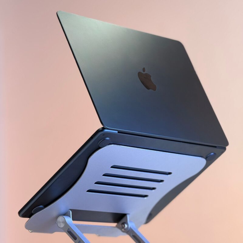 MacBook Air 13" M3 – La Puissance Nouvelle Génération & Élégance Midnight 2026 – Image 10