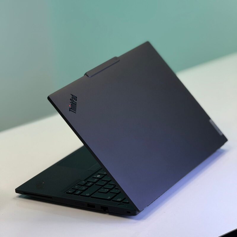 THINKPAD T14 GEN 6 – Image 11