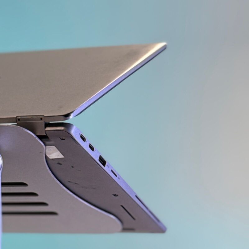 DELL LATITUDE 5330 – Image 10