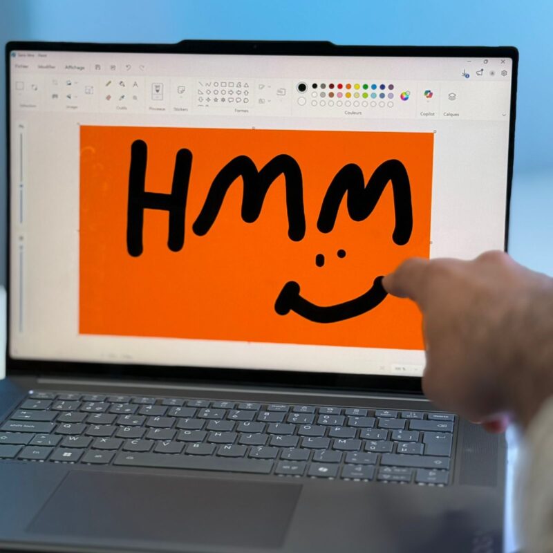 Lenovo Yoga Slim 7 15ILL9 – L’Élite de l’Intelligence Artificielle Mobile 2026 – Image 10