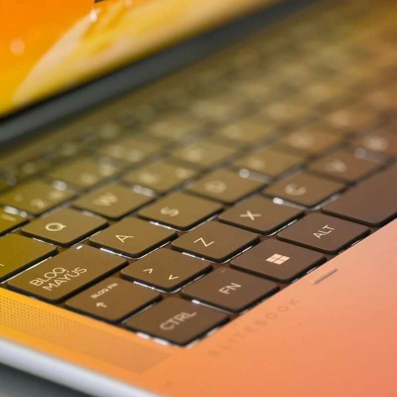 HP ELITEBOOK 1040 G11 – Image 9