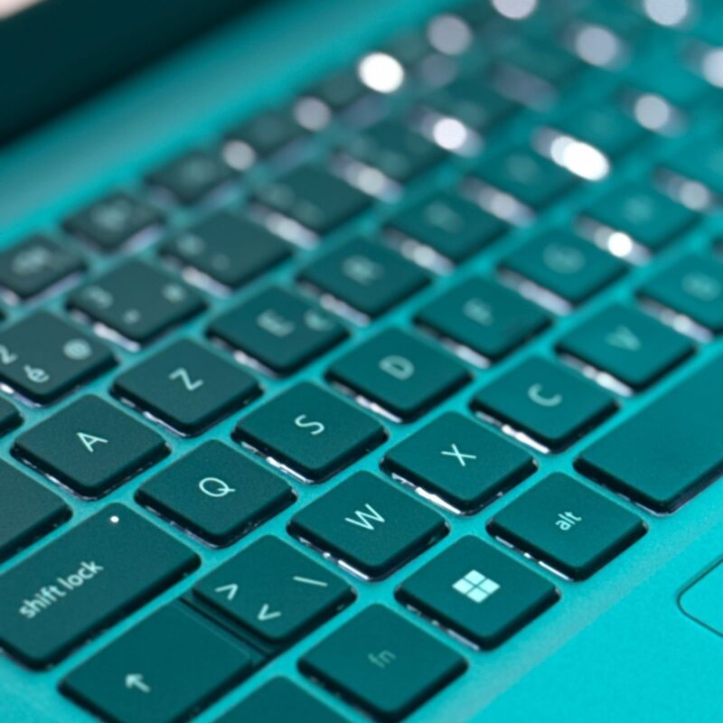 DELL LATITUDE 5330 – Image 9