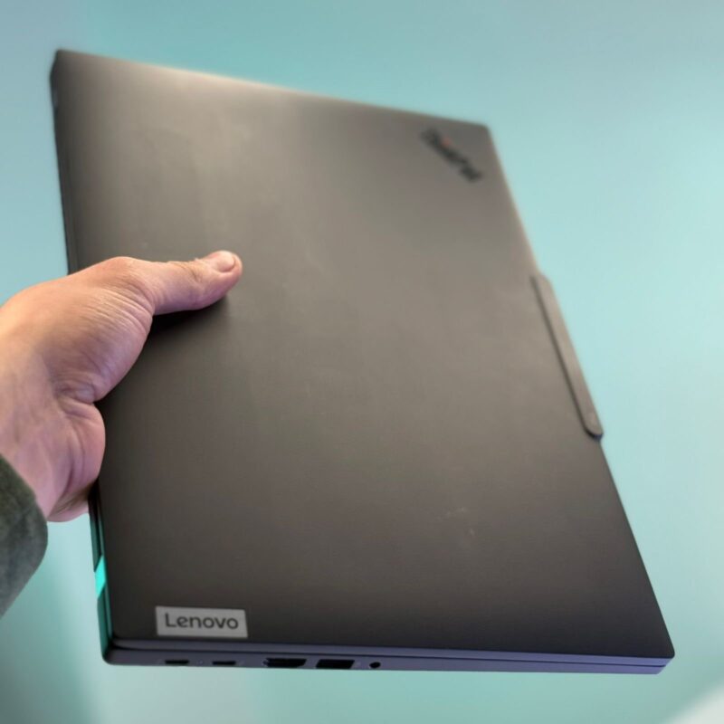 THINKPAD T14 GEN 6 – Image 12