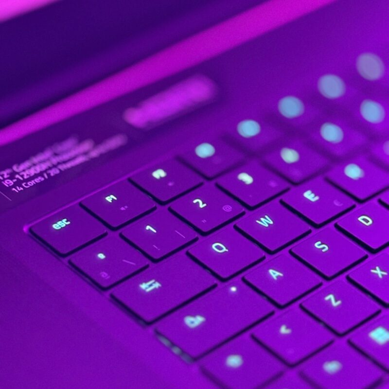 RAZER BLADE 17 – Image 8