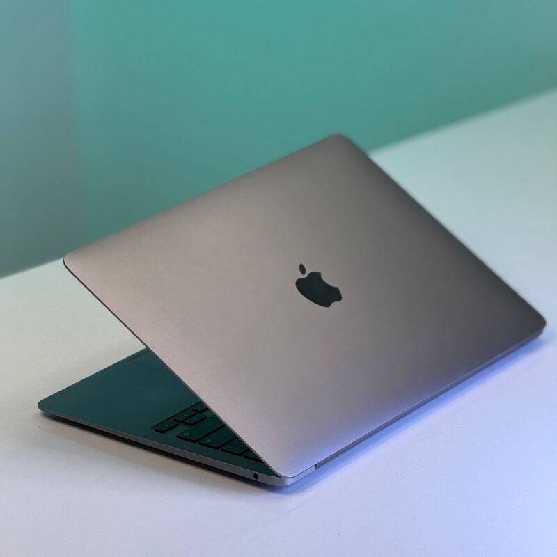 MacBook Air 13" (2020) – L'Alliance de l'Élégance Retina et de la Performance Intel – Image 10