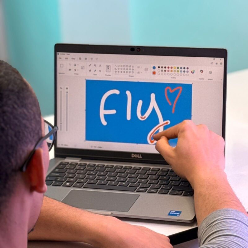 DELL LATITUDE 5330 – Image 7