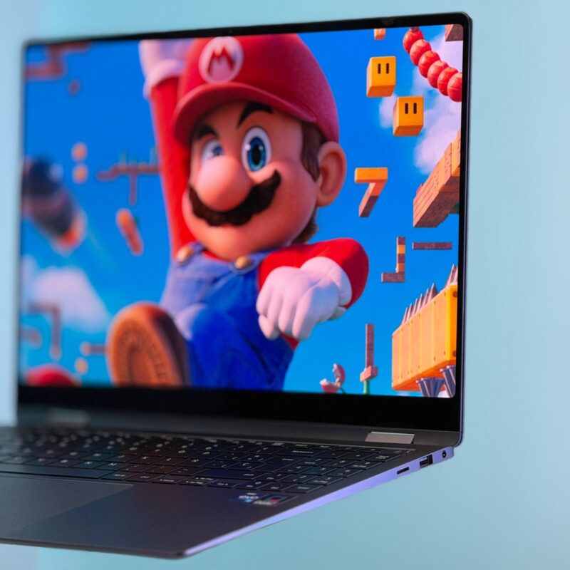 Samsung Galaxy Book3 Pro 360 - L'Excellence
Dynamic AMOLED 2X & Mobilité Premium – Image 4