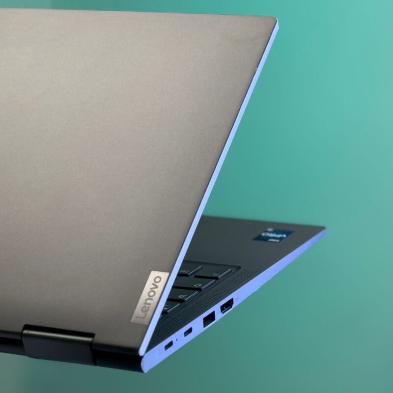 ThinkPad X1 Yoga Gen 8 – Image 11