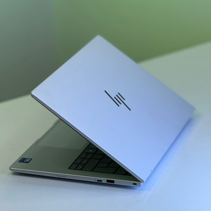 HP EliteBook 8 G1i 14" – Image 11