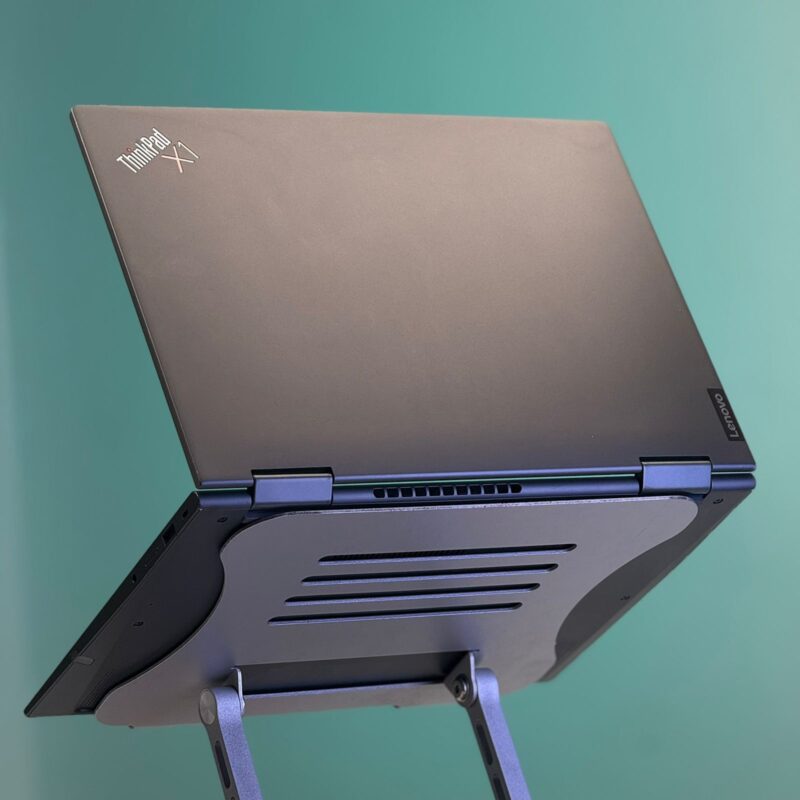 ThinkPad X1 Yoga Gen 8 – Image 12