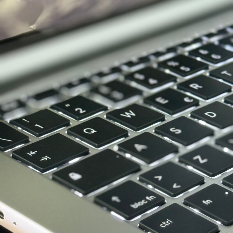 HP EliteBook 845 G10 – Image 9