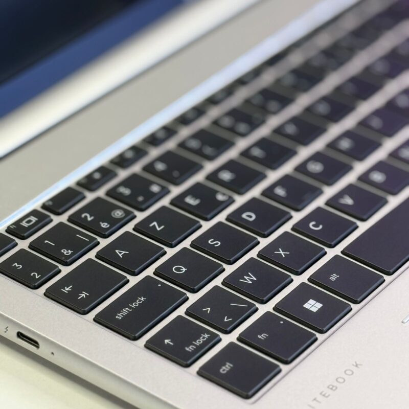 HP EliteBook 865 16 inch G11 – Image 9