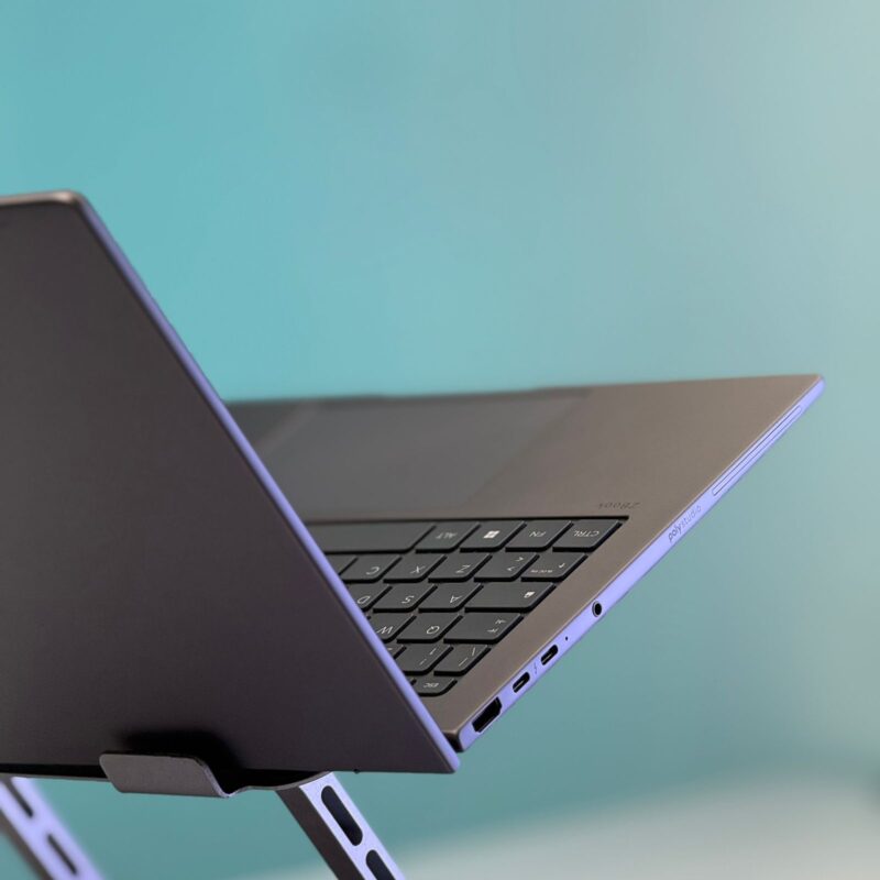 HP ZBook 8 G1ak 14 – Image 11
