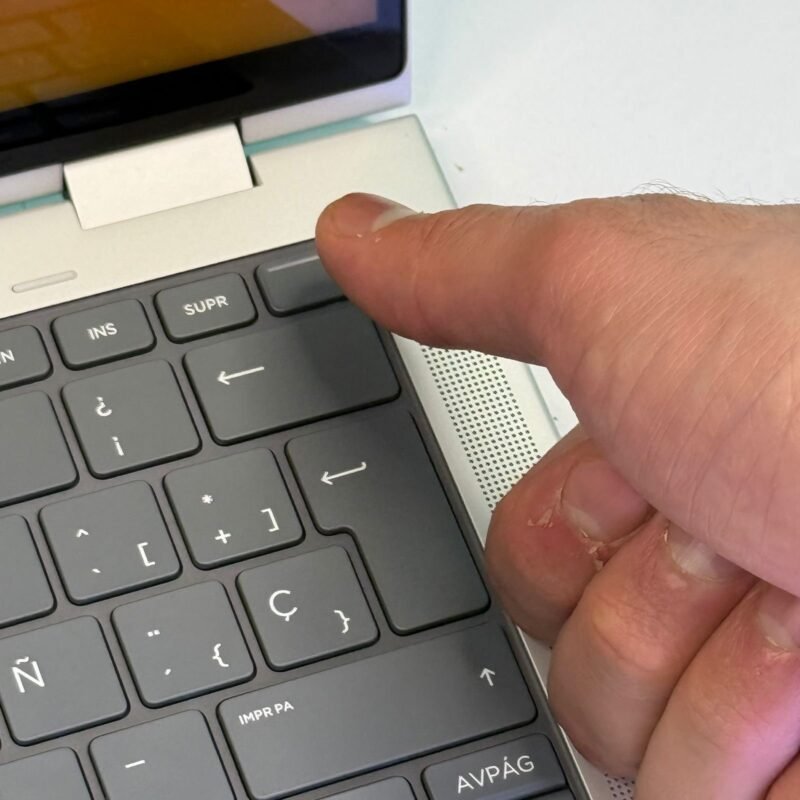 HP ELITEBOOK 1040 G11 - Image 10
