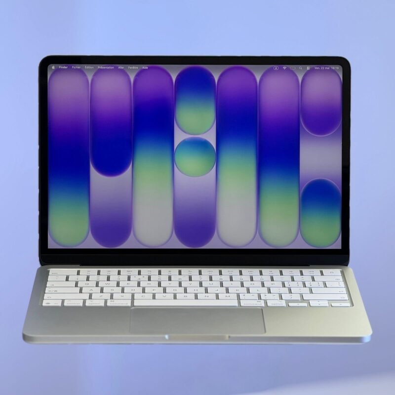 MACBOOK NEO SILVER - Image 1