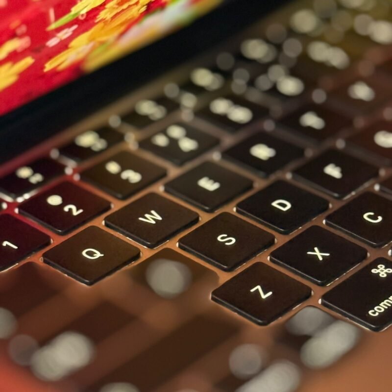 MACBooK Air M1 - Image 8