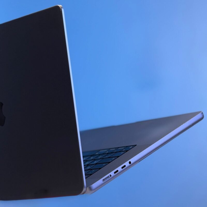 MacBook Pro 16" M1 PRO - Image 10