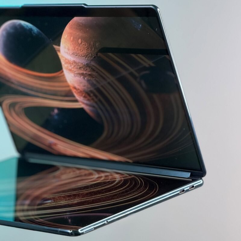 Lenovo Yoga Book 9i - Image 5