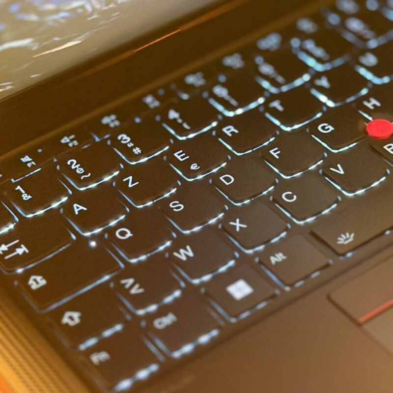 Lenovo ThinkPad X13 Gen 5 - Image 5