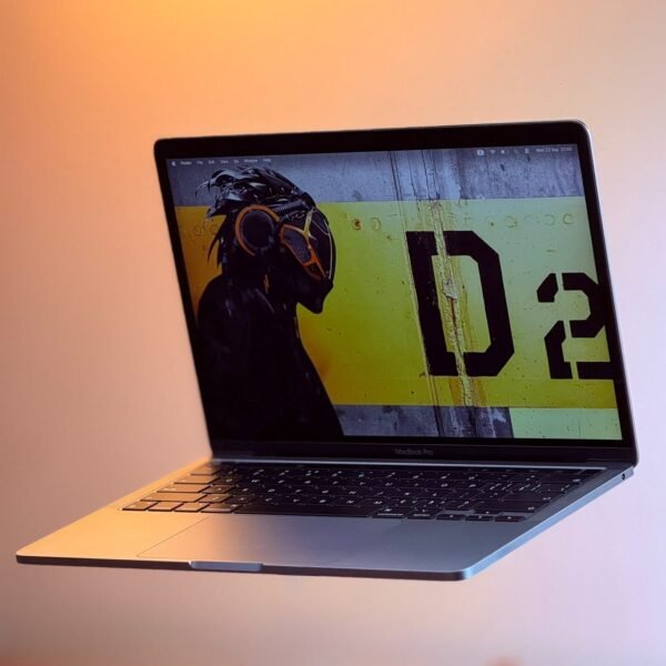 Apple MacBook Pro 13" M2 (2021) - Image 9