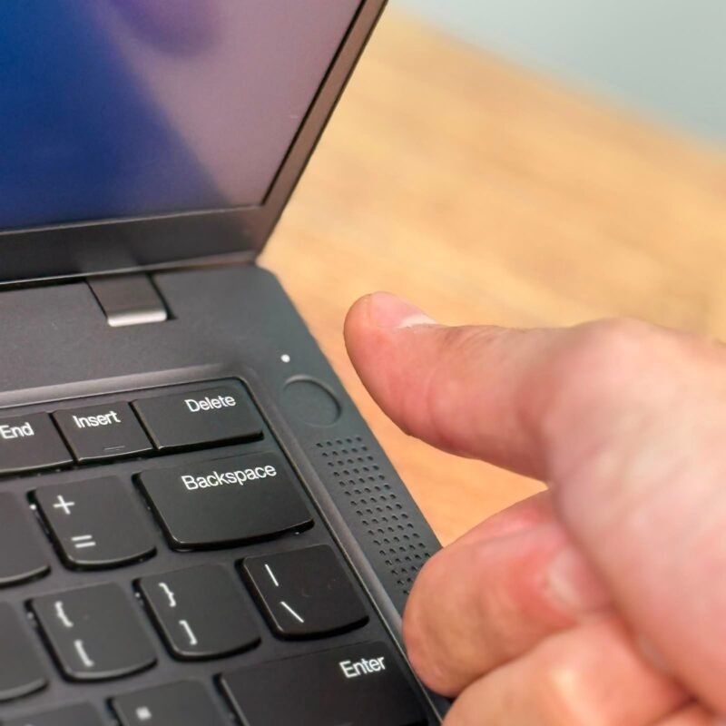 Lenovo ThinkPad T14 Gen 5 - Image 8